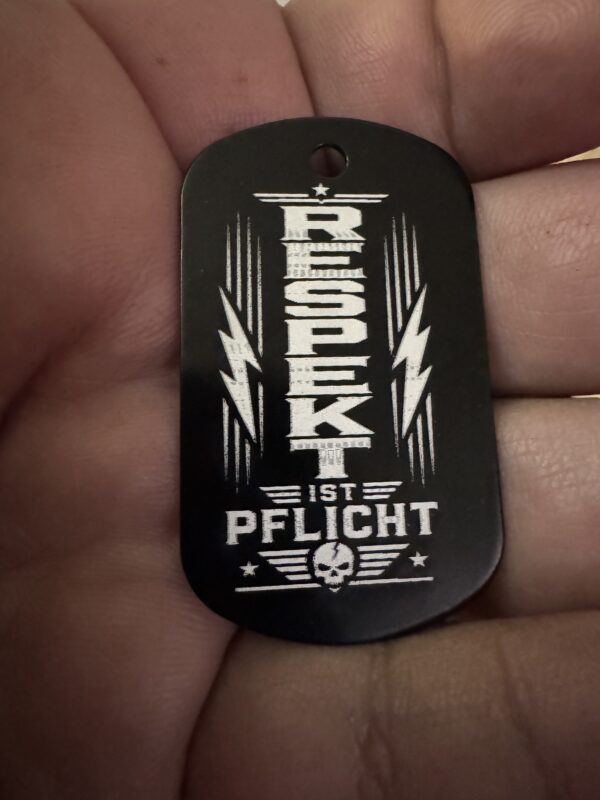 Respekt-ist-pflicht-dogtag